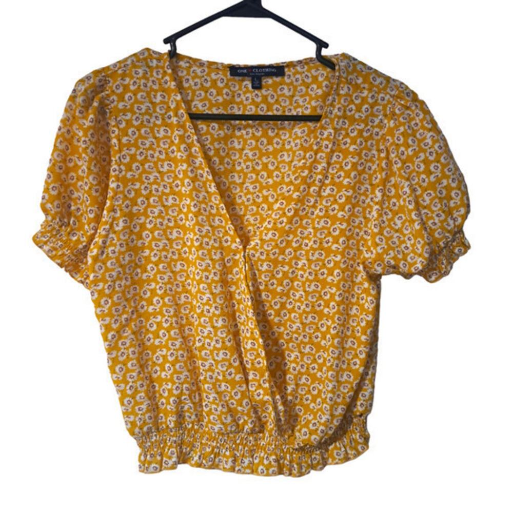 One Clothing Womens Short Puff Sleeve Faux Wrap Front Top Yellow Floral Sz L